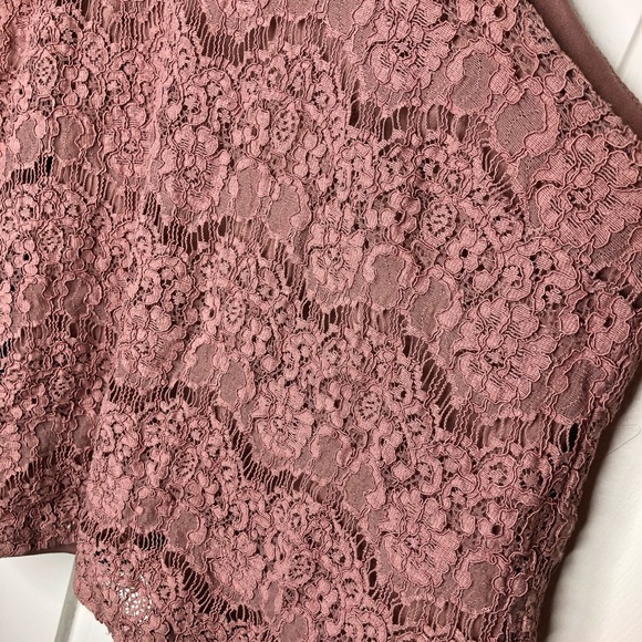 Laced Tank Top - Picture 3 of 3